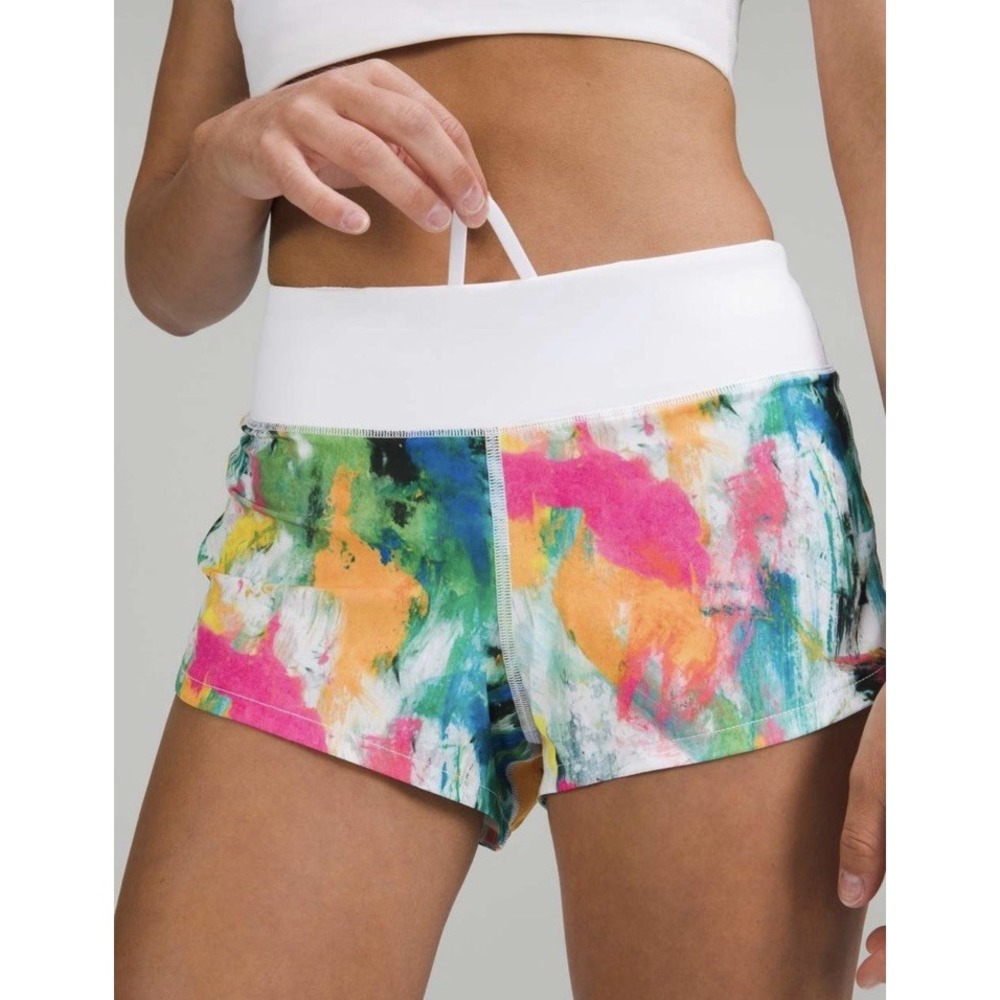 Lululemon Speed Up Low Rise Lined Shorts 2.5" No Limits White Multi Womens 12